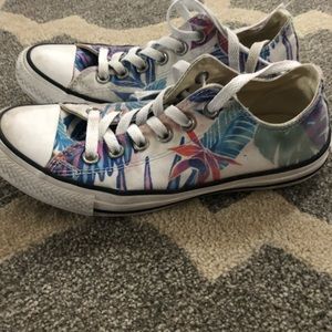 Converse Tropical Print